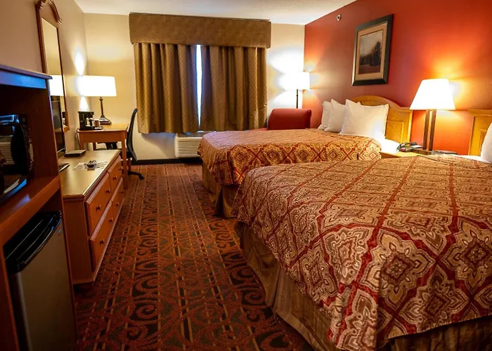 Savanna Inn & Suites