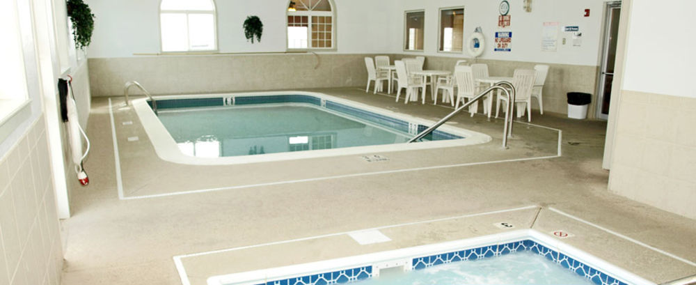 Hotel &